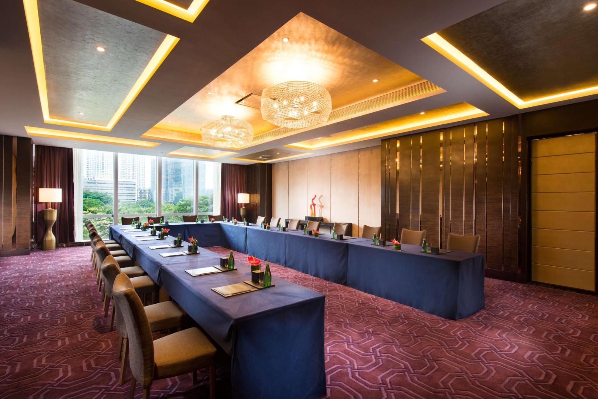Hilton Shenzhen Futian, Metro Station At Hotel Front Door, Close To Futian Convention & Exhibition Center Exterior foto