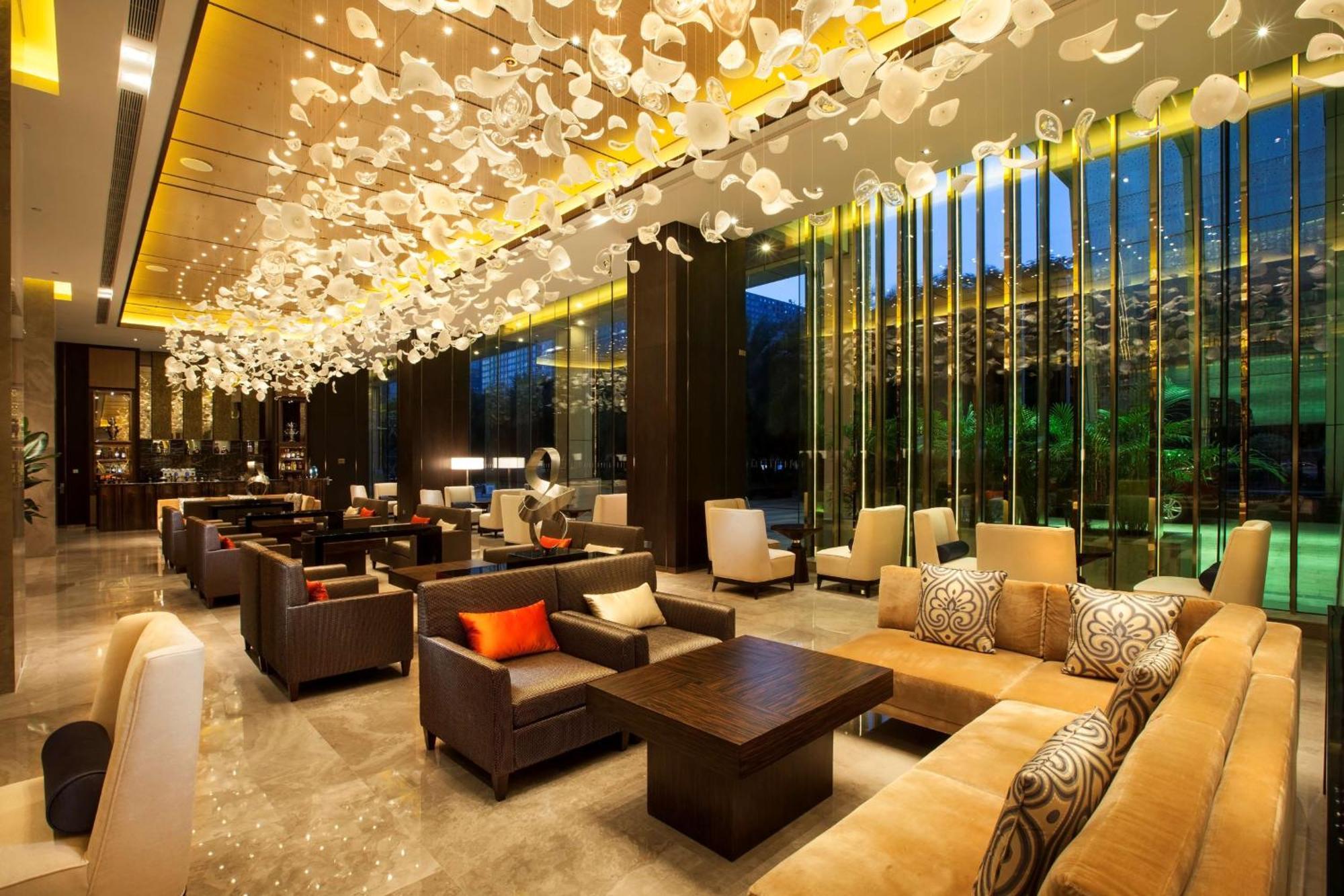Hilton Shenzhen Futian, Metro Station At Hotel Front Door, Close To Futian Convention & Exhibition Center Exterior foto